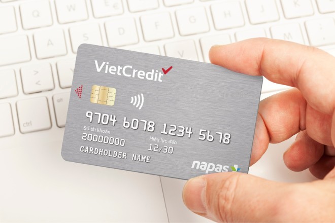 Có nên mở thẻ Vietcredit vay tiền mặt không?
