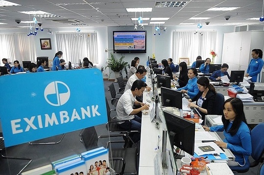 Có cách nào để giao dịch ngoài giờ làm việc Eximbank không?