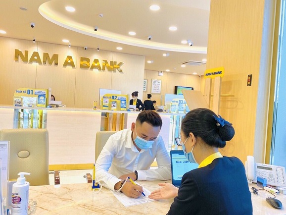 Dịch vụ chăm sóc khách hàng thông qua tổng đài Nam Á Bank có tốt không?