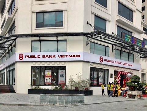 Ngân hàng Public Bank có làm việc thứ 7 không?
