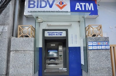 Xem tài khoản thu phí thường niên qua cây ATM