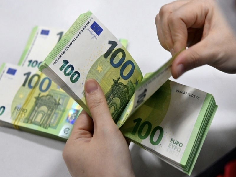 Đổi tiền Euro sang tiền Việt Nam ở đâu có lợi nhất?