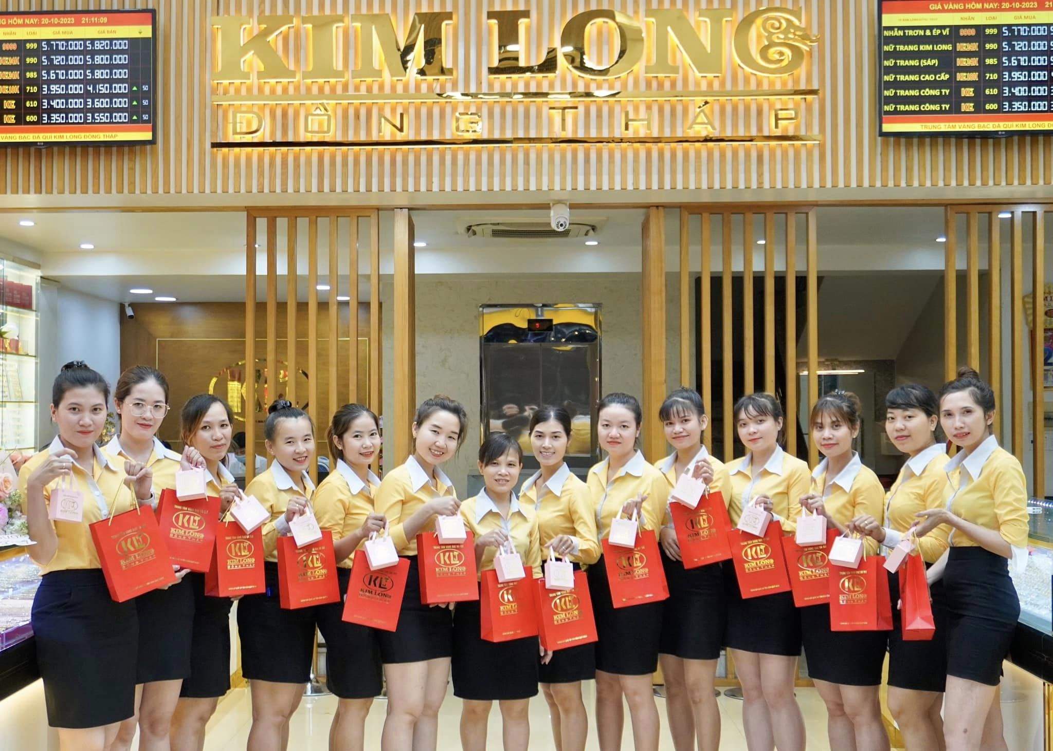 Các loại thẻ ưu đãi dành cho khách hàng thân thiết của vàng Kim Long