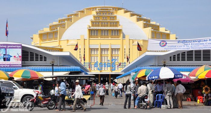 Chợ Phsar Thom Thmei ở Phnom Penh, Campuchia