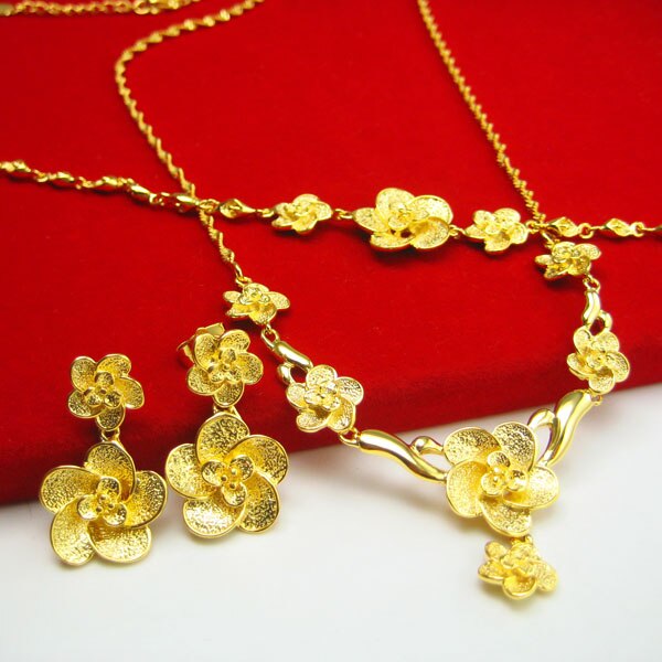 Những bộ trang sức cưới vàng 24k - 9999 truyền thống đẹp ý nghĩa - JEMMIA  DIAMOND